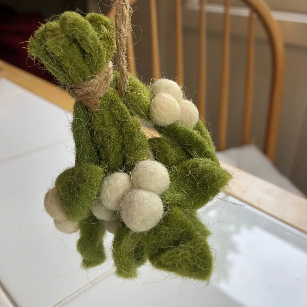 NWT Misletoe ornament Felted fair trade made